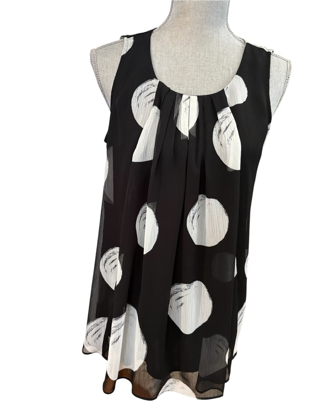Alfani Black Sleeveless Polka Dot Pleated Swing Top